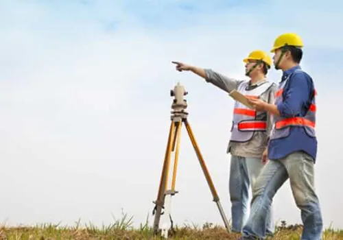 Civil Engineering professionals performing land surveying services in Illinois
