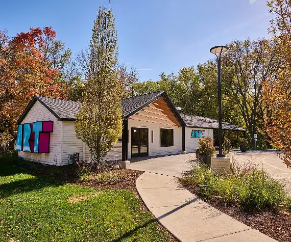 Illinois Art Station